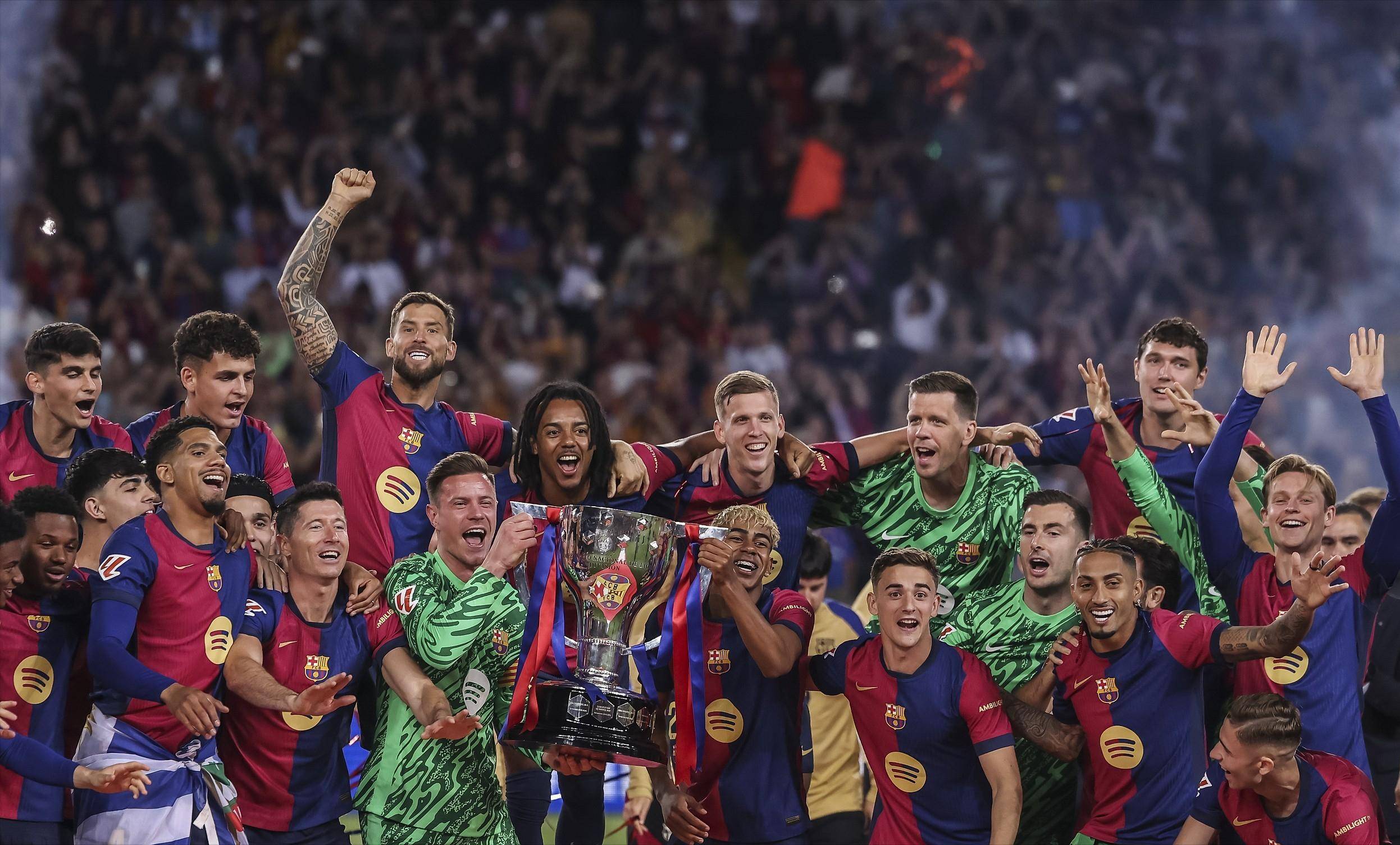 曼联新星冬窗或离队？梅努仅171分钟出场引关注（出场仅171分钟，曼联新秀冬窗离队传闻升温）