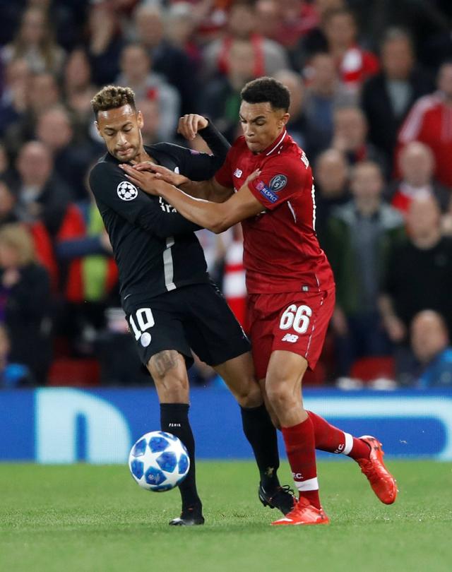 贝克汉姆：梅西总能创造机会；作为老板看比赛真的很煎熬