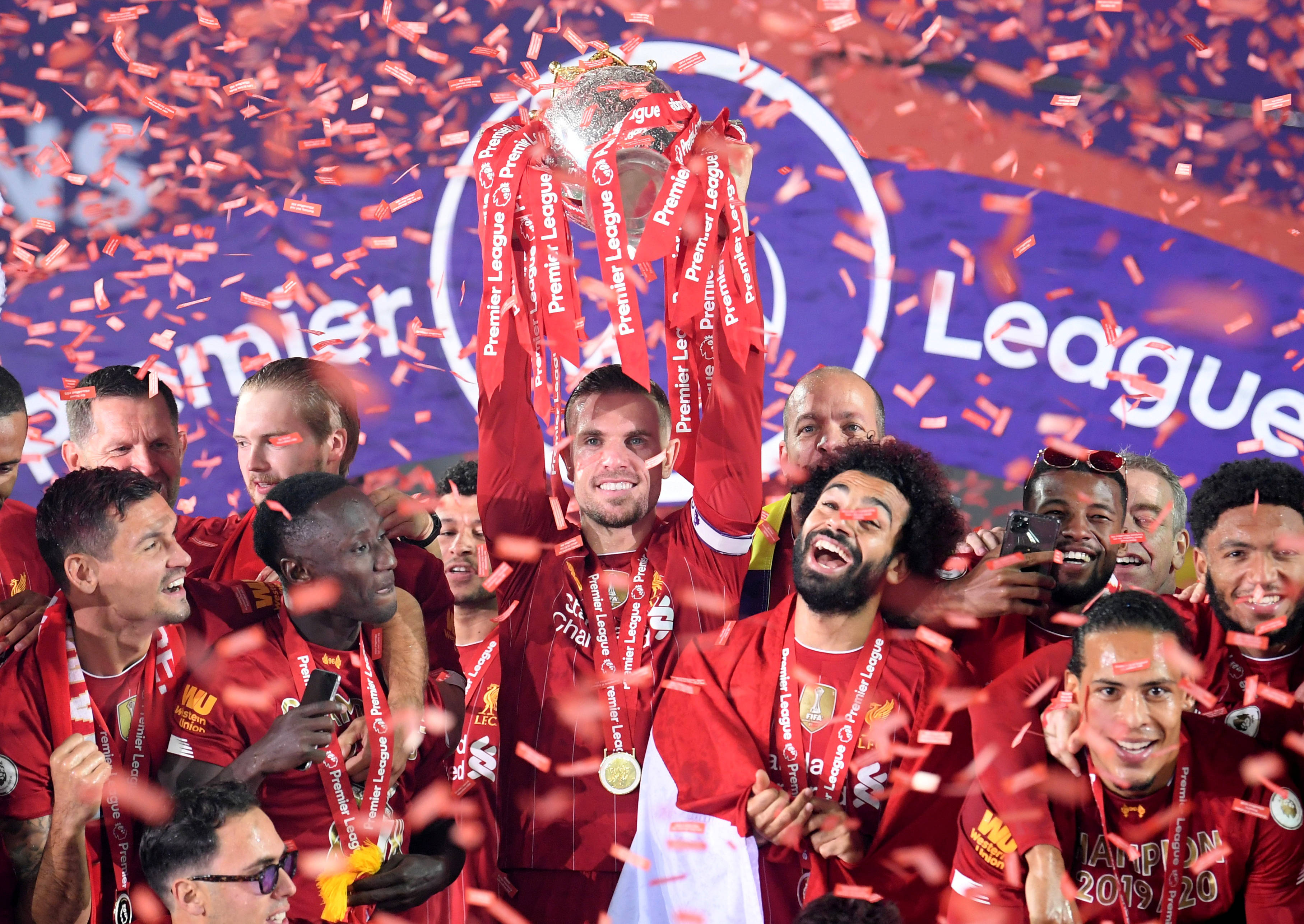 比肩传奇，姆巴佩成皇马队史第四位欧冠上演大四喜的球员