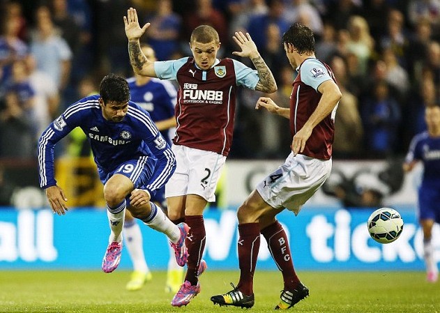 马斯切拉诺：裁判有一个叫VAR的工具，我不明白为啥他们不用