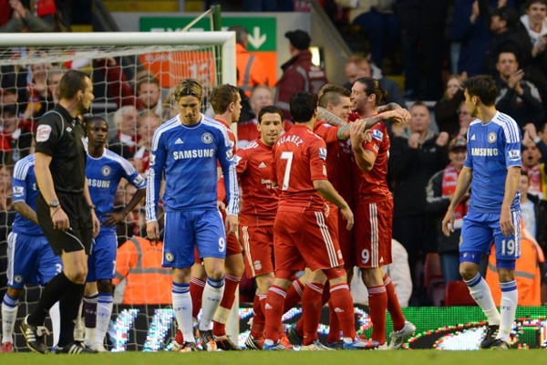 记者曝阿隆索频与瓜迪奥拉交流，拒唯尼修斯