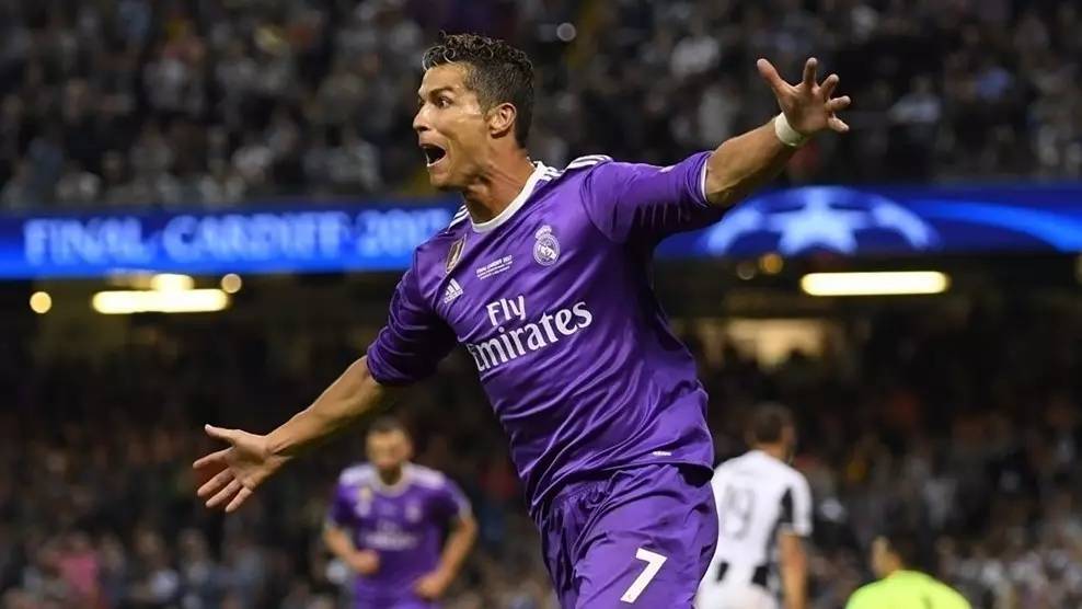 尼古拉斯·佩佩：C罗远不及梅西，圈内所有人都说梅西更好