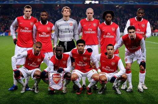 马丁内利：排名英超榜首真棒，不认为会有压力，我们需保持冷静（马丁内利：领跑英超很棒，不觉压力，仍需保持冷静）