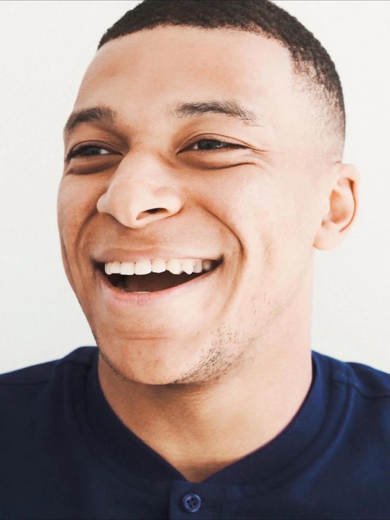 球队开场三分钟就进球，太狠