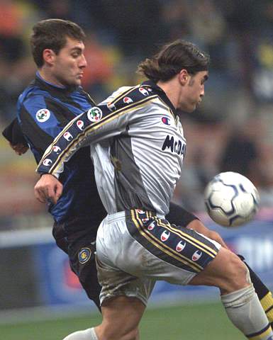 曼联无法复兴 阿莫林临场够差劲 主场1-1西汉姆联领先就乱换人